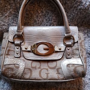 GUESS vintage petite handbag